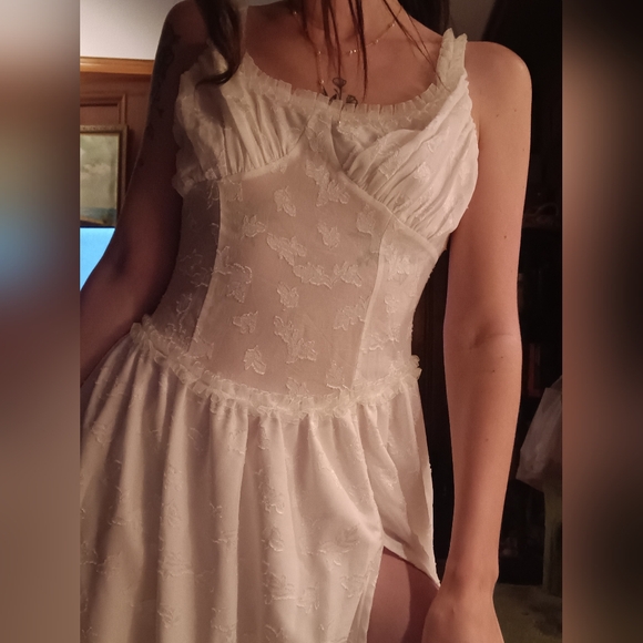 Vintage White Lace Nightgown Dress - Picture 5 of 11